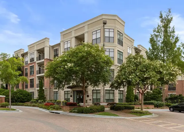 Photo of 100 Drexel Pt, Atlanta, GA 30346