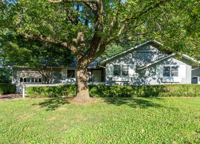 Property at 1304 S Belcrest Ave, Springfield, MO, 65804, 3 beds, 1 bath, [object Object]
