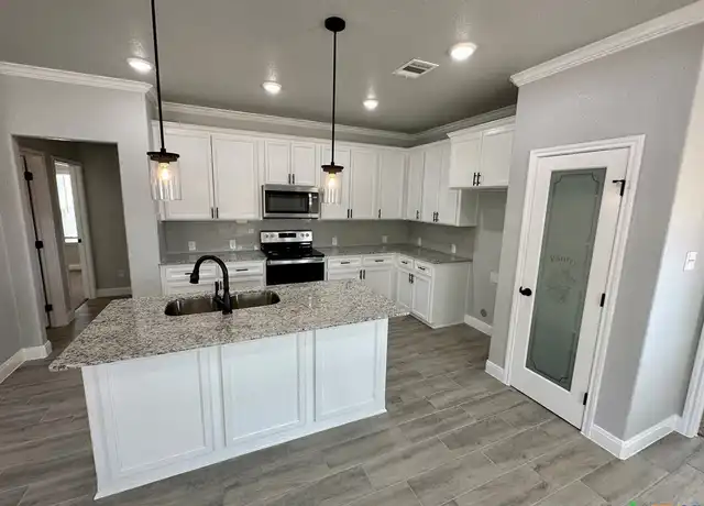 Property at 1527 Sideoats Ln, Temple, TX, 76502, 4 beds, 2 baths, [object Object]