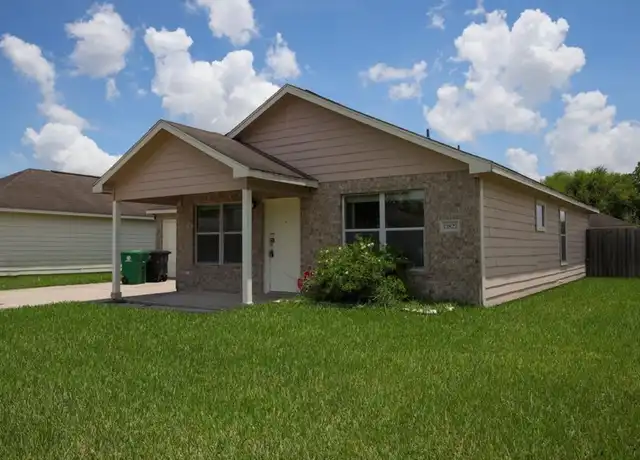 Property at 11827 Cape Hyannis Dr, Houston, TX, 77048, 3 beds, 2 baths, [object Object]
