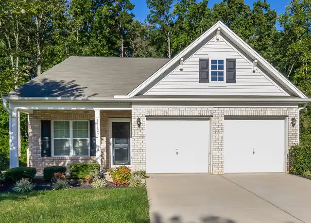 Property at 11629 Sweetbriar Ridge Dr, Charlotte, NC, 28269, 3 beds, 2 baths, [object Object]