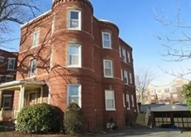 Property at 1253 Massachusetts Ave Unit 2, Arlington, MA, 02476, 2 beds, 1 bath, [object Object]