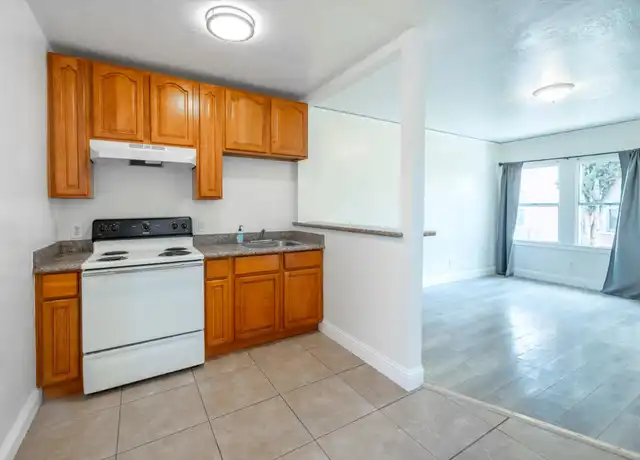 Property at 6114 Foothill Blvd Unit B, Oakland, CA, 94605, 1 bed, 1 bath, [object Object]