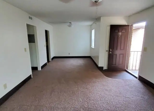 Property at 106 Castle Dr, Dothan, AL, 36303, 1 bed, 1 bath, [object Object]
