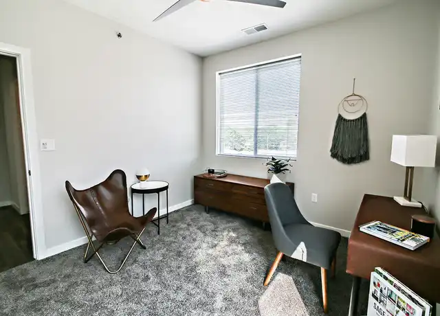 Property at Square at 48 - 4800 Holdrege St, Lincoln, NE, 68504, 1 bed, 1 bath, [object Object]
