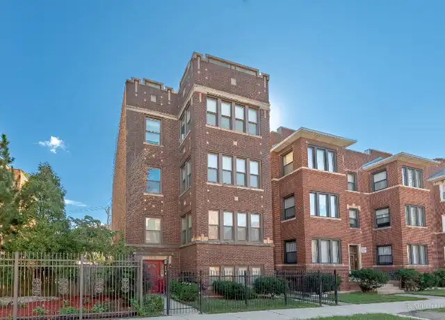 Property at 6819 S Ridgeland Ave, Chicago, IL, 60649, 3 beds, 1 bath, [object Object]
