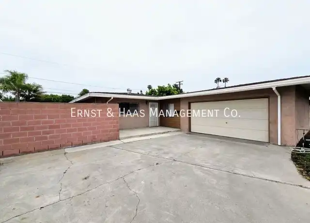 Property at 904 S Kenmore St, Anaheim, CA, 92804, 3 beds, 2.5 baths, [object Object]