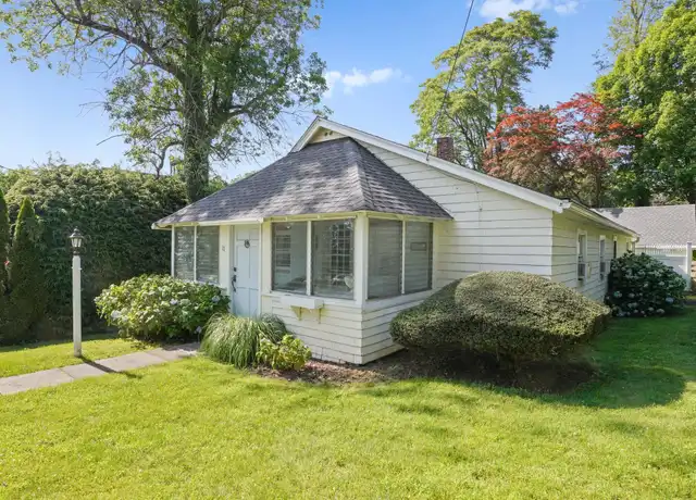 Property at 11 Witch Ln, Norwalk, CT, 06853, 3 beds, 1 bath, [object Object]