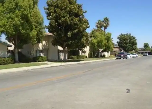Property at 4720 Buckley Way Unit 10, Bakersfield, CA, 93309, 2 beds, 1.5 baths, [object Object]