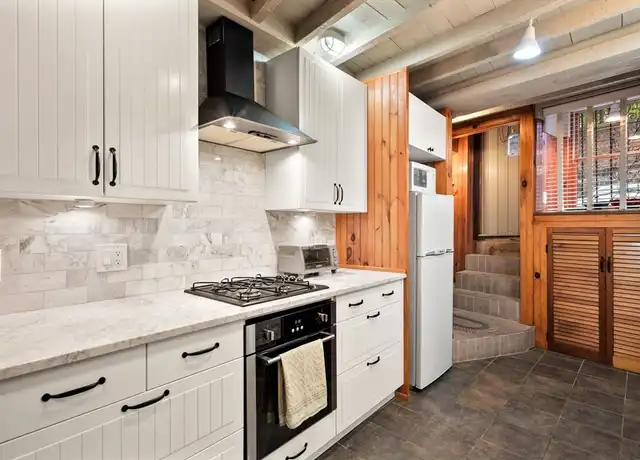 Property at 6 N Hudson St Unit 1, Boston, MA, 02113, 2 beds, 2 baths, [object Object]