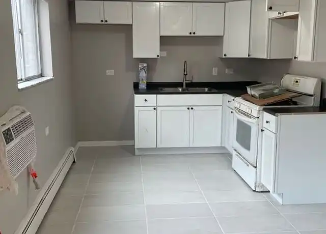 Property at 12619 Lincoln St Unit 12623-204, Calumet Park, IL, 60827, 2 beds, 1 bath, [object Object]
