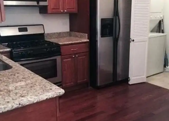 Property at 3341 N Clark St Unit 4B, Chicago, IL, 60657, 3 beds, 2 baths, [object Object]
