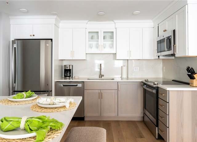 Photo of 43 Franklin St, Newport, RI 02840