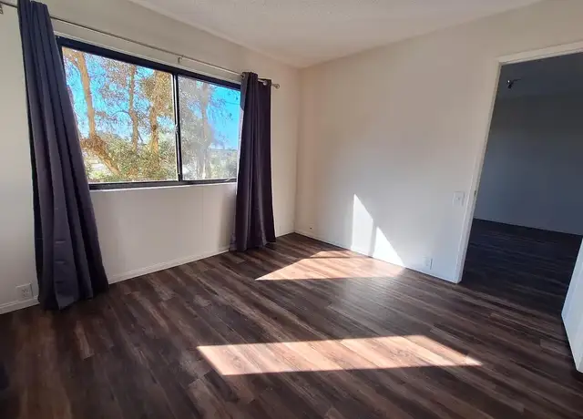 Photo of 3090 Jefferson St, Carlsbad, CA 92008
