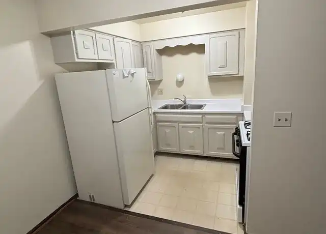 Property at 2801 W Custer Ave Unit Custer-107, Milwaukee, WI, 53209, 1 bed, 1 bath, [object Object]