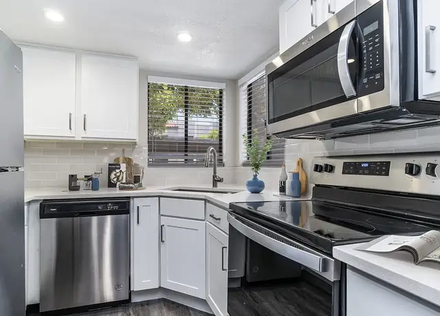 Photo of 7007 E Gold Dust Ave, Paradise Valley, AZ 85253