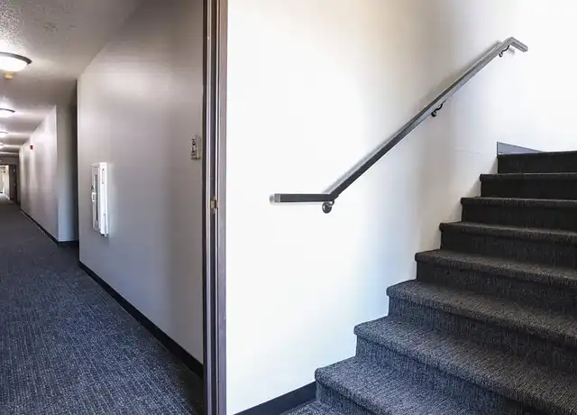 Property at Ridgeview Apartments - 2909 E 6th St, Sioux Falls, SD, 57103, 2 beds, 1 bath, [object Object]