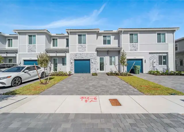 Property at 701 SE 13th Street Cir, Homestead, FL, 33034, 4 beds, 3.5 baths, [object Object]