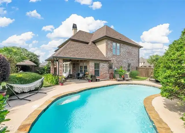 Property at 10040 Loveland Ct, Shreveport, LA, 71106, 4 beds, 2.5 baths, [object Object]