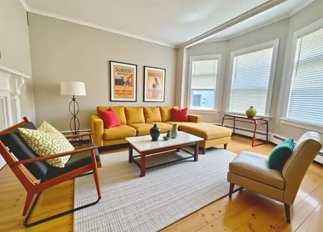Property at 194 Boylston St Unit 3, Boston, MA, 02130, 3 beds, 1 bath, [object Object]