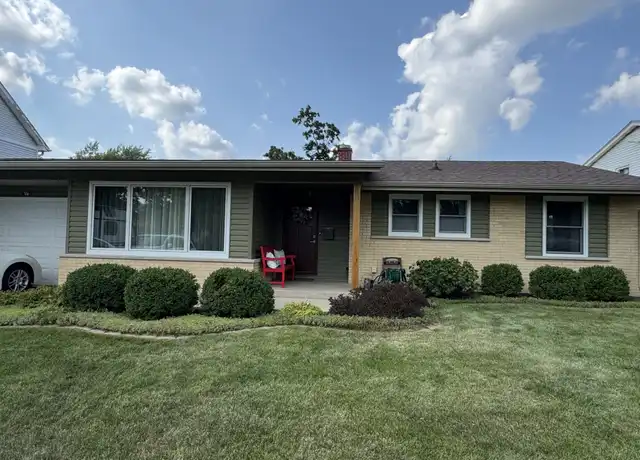 Property at 260 Fern Dr, Elk Grove Village, IL, 60007, 3 beds, 2 baths, [object Object]