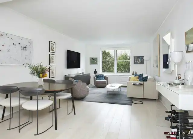 Property at 64 E 94th St Unit 4C, New York, NY, 10128, 2 beds, 2 baths, [object Object]