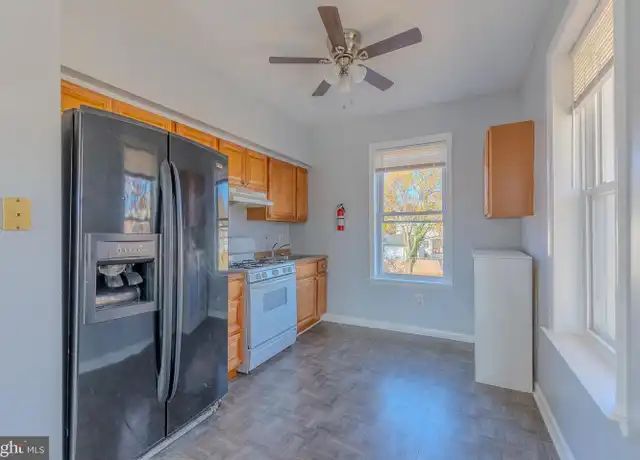 Property at 40 N Chester Pike Unit 2, Glenolden, PA, 19036, 2 beds, 1 bath, [object Object]