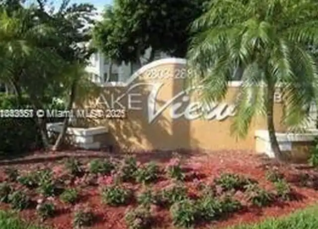 Property at 2811 N Oakland Forest Dr #303, Oakland Park, FL, 33309, 1 bed, 1 bath, [object Object]