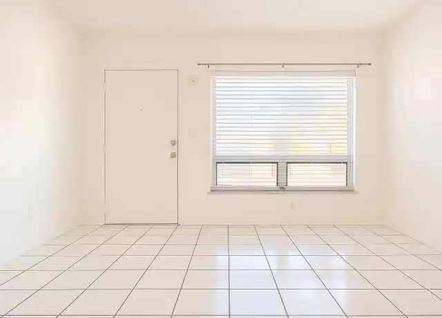 Property at 4928 Hollywood Blvd Unit 15, Hollywood, FL, 33021, 1 bed, 1 bath, [object Object]
