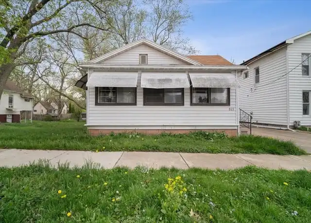 Property at 803 W Grove St, Bloomington, IL, 61701, 2 beds, 1 bath, [object Object]