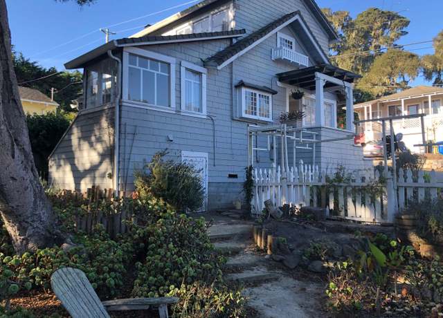 Photo of 223 Walnut St, Pacific Grove, CA 93950