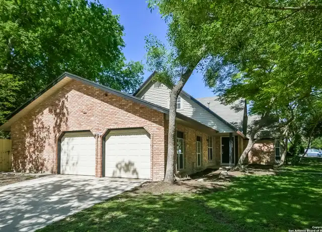 Property at 302 De Soto Dr, Universal City, TX, 78148, 4 beds, 2 baths, [object Object]