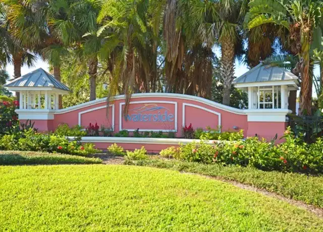 Property at 204 Pompano Dr SE, St. Petersburg, FL, 33705, 2 beds, 2 baths, [object Object]