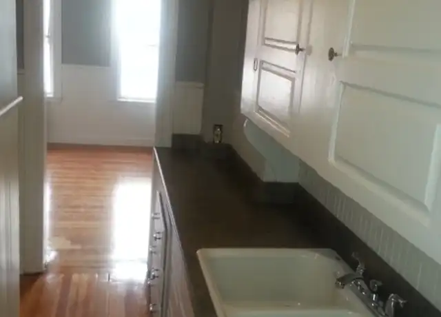 Property at 5 Abbott St, Haverhill, MA, 01835, 3 beds, 1 bath, [object Object]