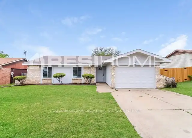 Property at 8016 Southbrook Cir, Fort Worth, TX, 76134, 3 beds, 2 baths, [object Object]