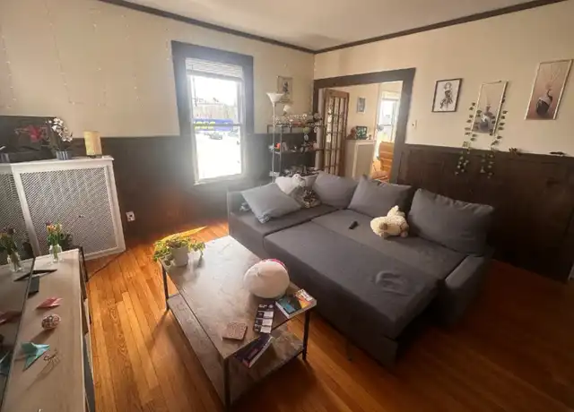 Property at 543 Broadway Unit 2, Somerville, MA, 02145, 2 beds, 1 bath, [object Object]
