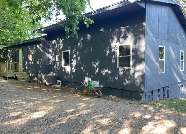 Property at 508 S Commercial Ave, Smithville, MO, 64089, 3 beds, 2 baths, [object Object]
