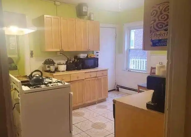 Property at 16 Dudley St, Cambridge, MA, 02140, 5 beds, 1 bath, [object Object]