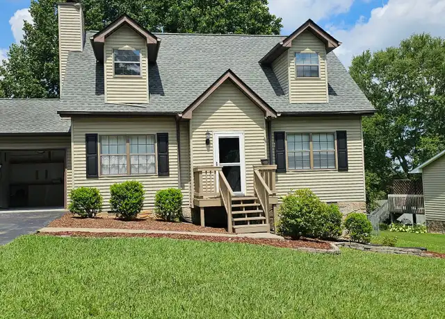Property at 242 Ridgeview Dr, Johnson City, TN, 37615, 3 beds, 2 baths, [object Object]
