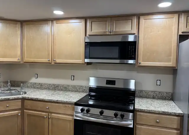 Property at 330 Linden Ave, Hellertown, PA, 18055, 3 beds, 2.5 baths, [object Object]