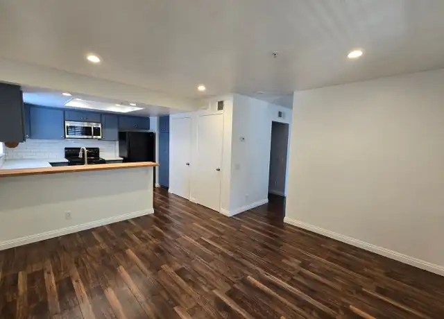Property at 8718 E Indian Hills Rd, Orange, CA, 92869, 1 bed, 1 bath, [object Object]