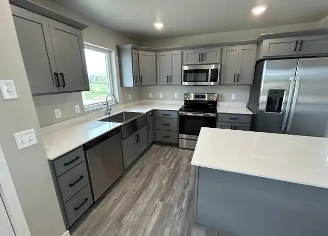 Property at 3904 Scorpio Dr, Mandan, ND, 58554, 3 beds, 2.5 baths, [object Object]