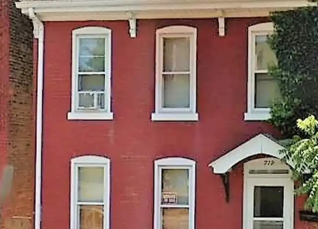 Property at 712 Locust St, Lebanon, PA, 17042, 3 beds, 1 bath, [object Object]