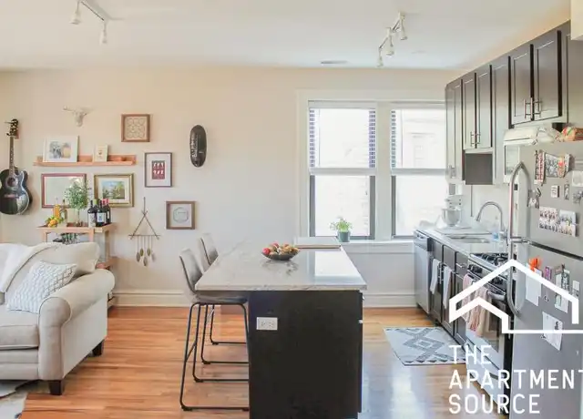 Property at 2233 W Wilson Ave, Chicago, IL, 60625, 2 beds, 1 bath, [object Object]