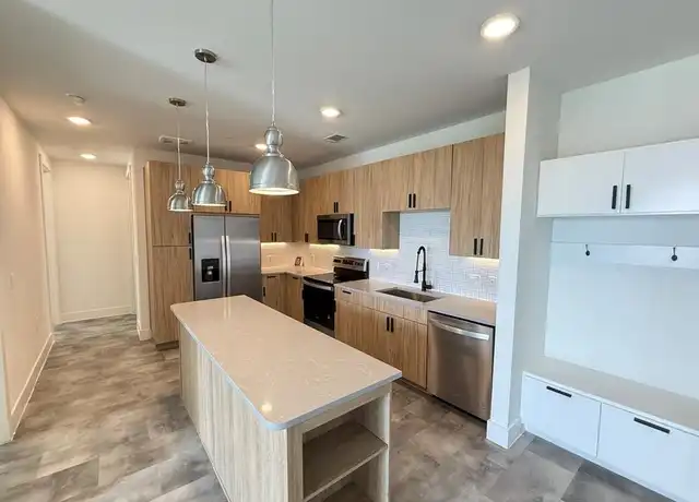 Property at 2520 Washington Ave Unit C1 552, Houston, TX, 77007, 3 beds, 2 baths, [object Object]