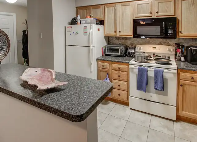 Property at Hollandale Apartments - 2 Hollandale Ln, Clifton Park, NY, 12065, 2 beds, 1.5 baths, [object Object]