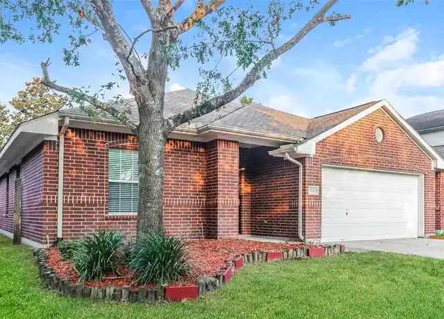 Property at 32323 Summer Park Ln, Conroe, TX, 77385, 3 beds, 2.5 baths, [object Object]