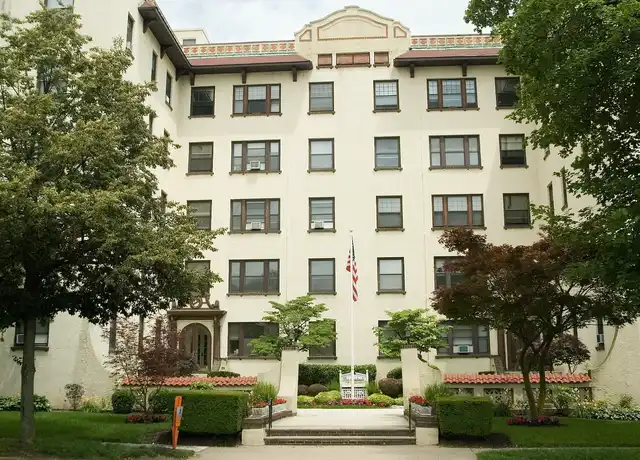 Property at Les Gertrude Apartments - 335 Broad St, Red Bank, NJ, 07701, 2 beds, 1 bath, [object Object]