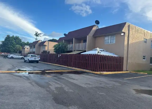 Property at 9972 SW 88th St #1105, Miami, FL, 33176, 2 beds, 1 bath, [object Object]