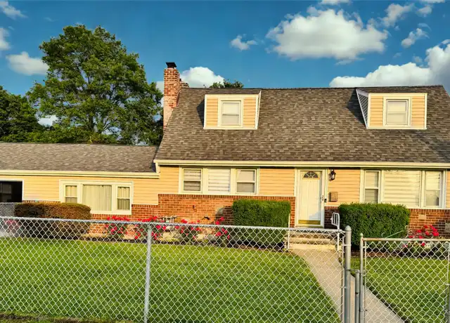 Property at 318 Arlene Dr, East Meadow, NY, 11554, 3 beds, 2 baths, [object Object]